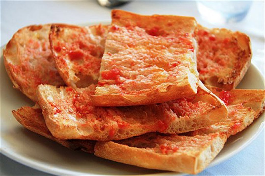 Bread With Tomato